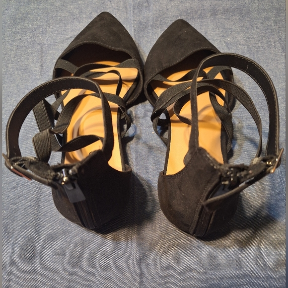 Torrid Elastic Strap Black Pointed Toe Flats Size 11 - Picture 7 of 9